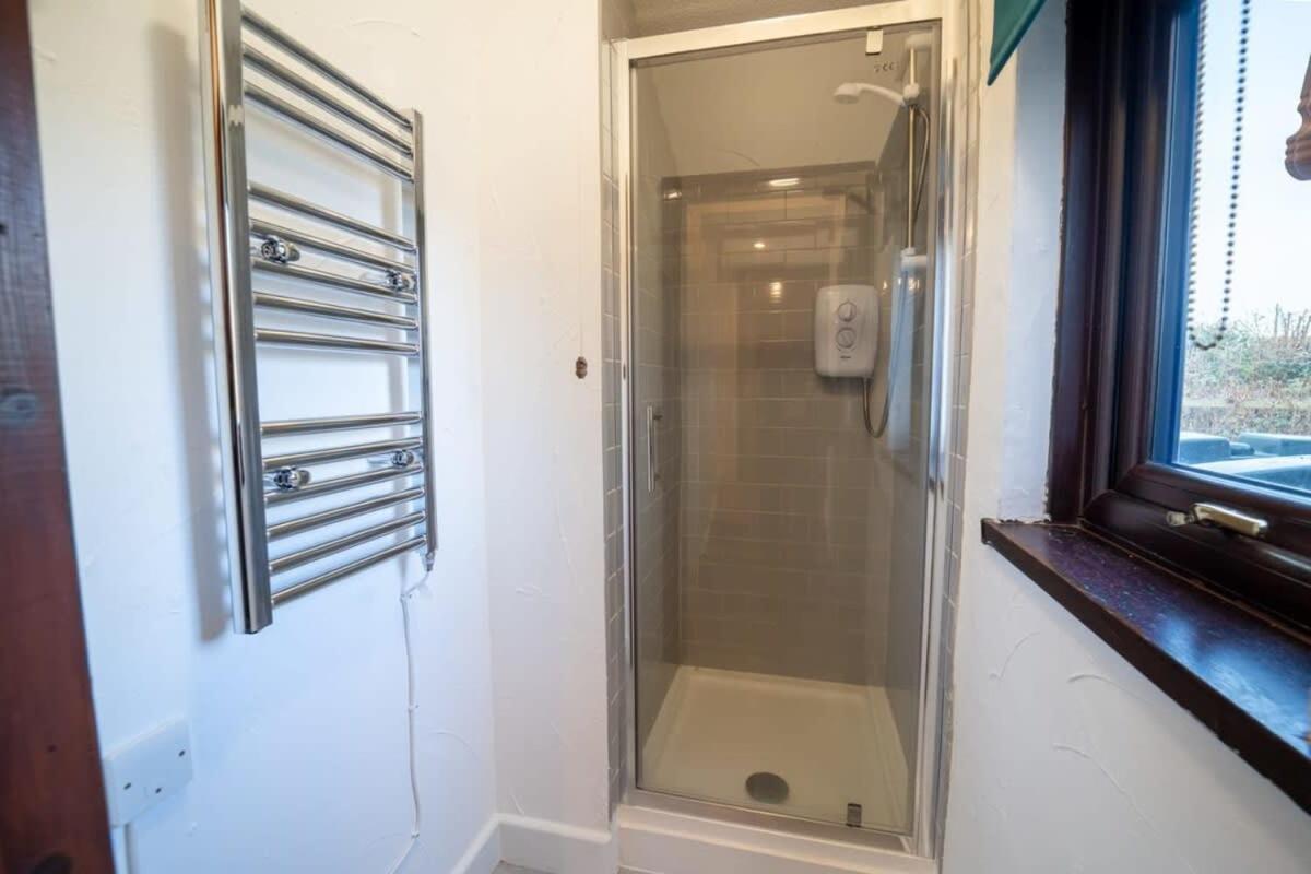 Charming 2 Bedroom Coastal Cottage Nr 布德 外观 照片